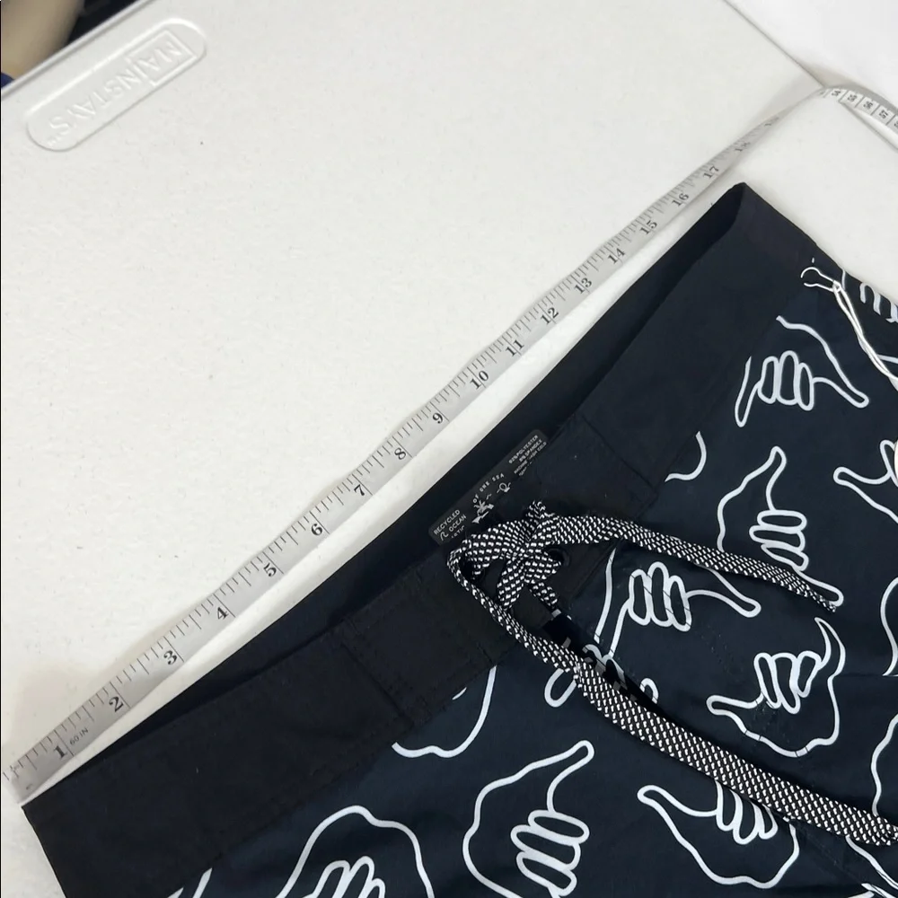 Of One Sea Sz 34 Boardshorts Retro Shaka Black Stretch NWT